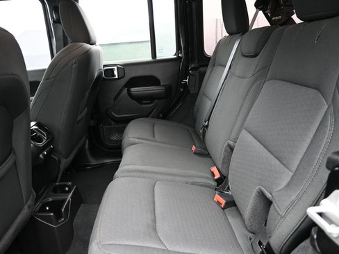 Certified 2022 Jeep Wrangler Unlimited Sport image 12