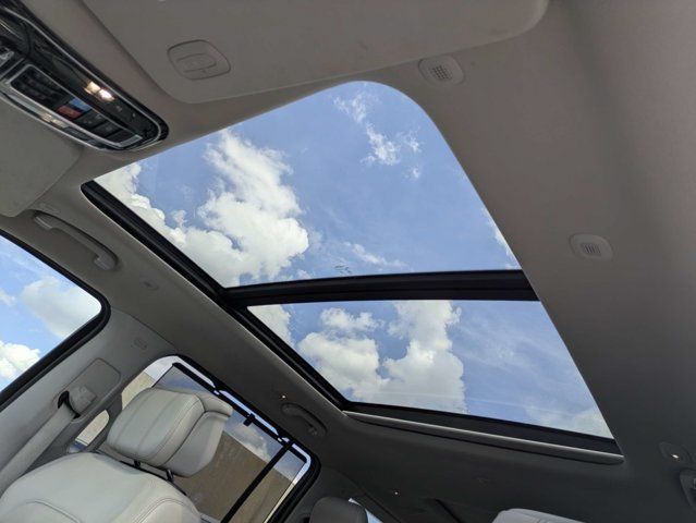 Used 2023 Jeep Grand Wagoneer L 4WD w/ Flexible Seating Group image 23