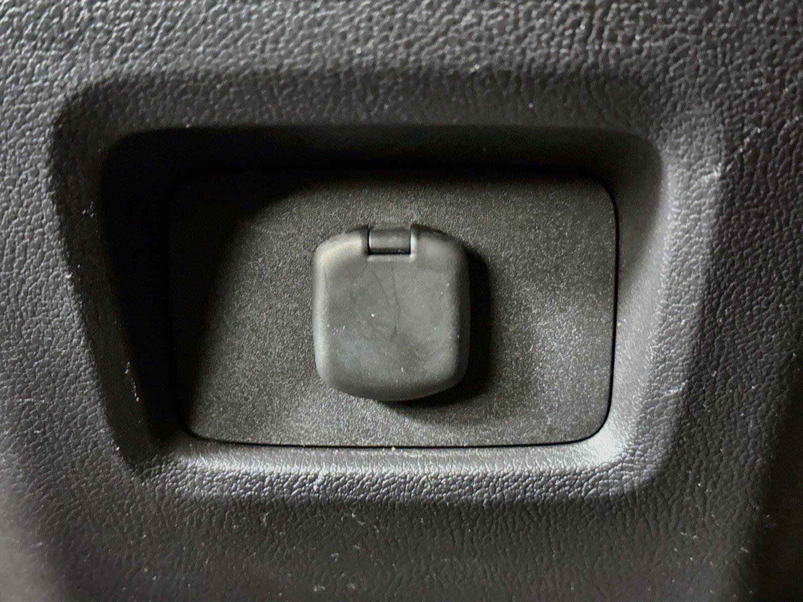 Certified 2025 Toyota Grand Highlander FWD image 37