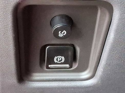 Used 2021 Chevrolet Corvette Stingray Preferred Cpe w/ Z51 Performance Package image 25