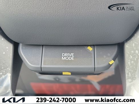 New 2027 Kia Seltos S FWD image 24