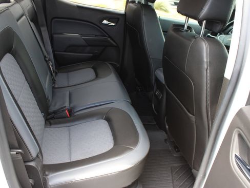 Used 2019 Chevrolet Colorado Z71 AWD/4WD image 25