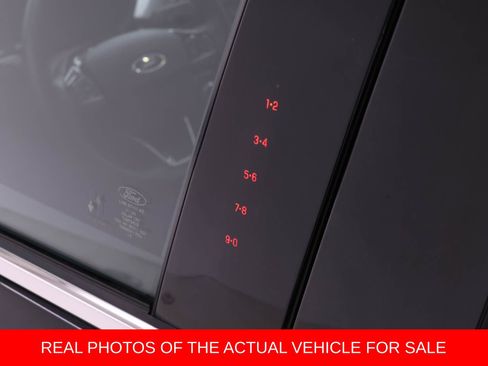 Used 2022 Ford Escape Titanium image 6