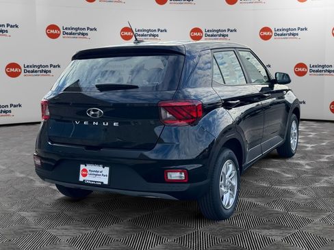 New 2026 Hyundai Venue SE image 7