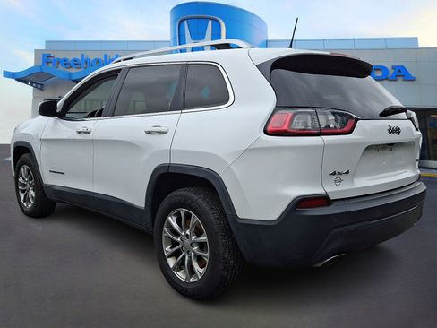 Used 2019 Jeep Cherokee Latitude Plus w/ Comfort/Convenience Group AWD/4WD image 4