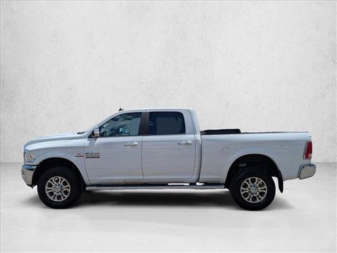 Used 2017 RAM 2500 Laramie w/ Cold Weather Group AWD/4WD image 8