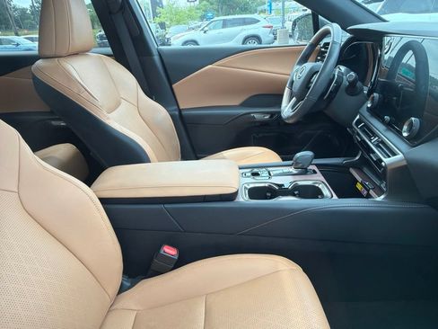 Used 2023 Lexus RX 350 w/ Cold Area Package AWD/4WD image 27