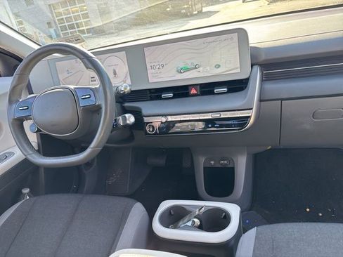 Used 2024 Hyundai Ioniq 5 SEL image 12