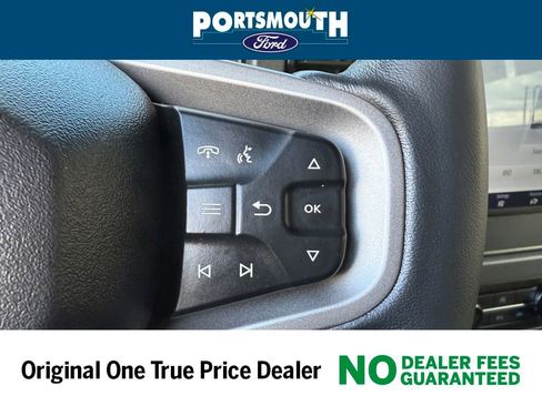 Certified 2024 Ford Bronco Black Diamond image 17