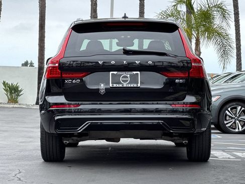 Certified 2025 Volvo XC60 B5 Plus AWD/4WD image 4