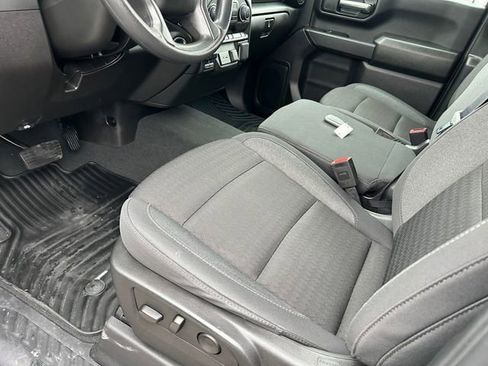 Used 2025 Chevrolet Silverado 2500 Custom w/ Custom Value Package AWD/4WD image 11