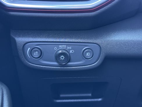 Certified 2023 Chevrolet TrailBlazer RS w/ Sun and Liftgate Package image 32