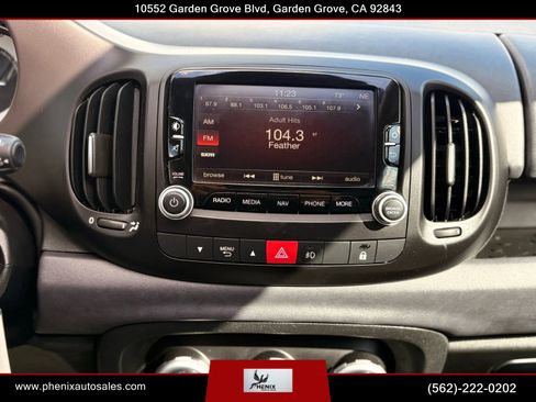 Used 2017 FIAT 500L Trekking w/ Dual-Pane Sunroof Package image 31