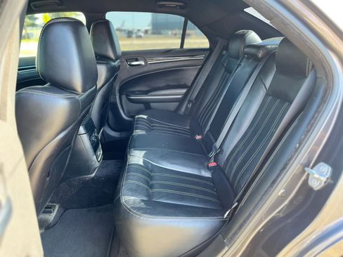 Used 2018 Chrysler 300 S AWD/4WD image 11