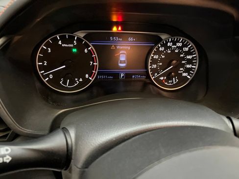 Used 2022 Nissan Altima 2.0 SR FWD image 12