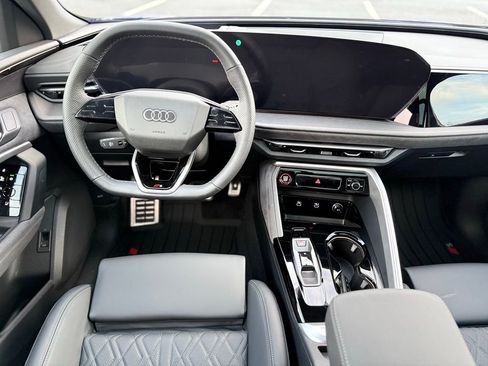 New 2025 Audi SQ5 Premium Plus AWD/4WD image 11