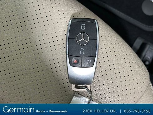 Used 2019 Mercedes-Benz C 300 Sedan image 32