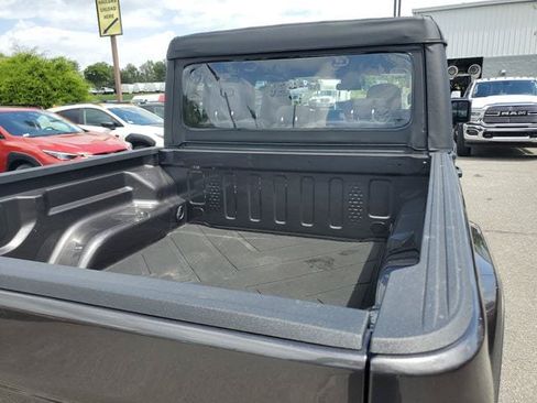 Certified 2025 Jeep Gladiator Sport AWD/4WD image 19