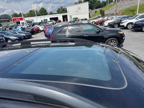Used 2016 Subaru Forester 2.5i Touring AWD/4WD image 10