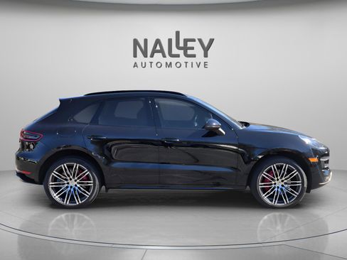 Used 2018 Porsche Macan Turbo image 7