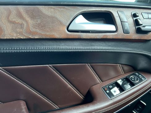 Used 2016 Mercedes-Benz GL 63 AMG 4MATIC image 11