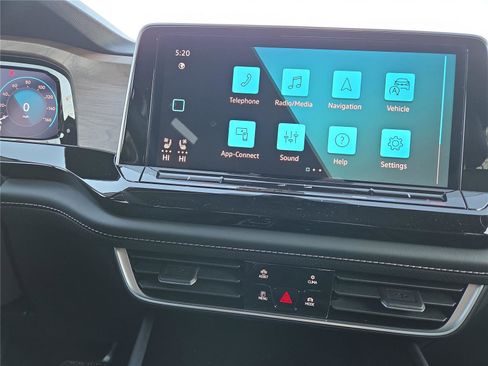 New 2026 Volkswagen Atlas SE image 18