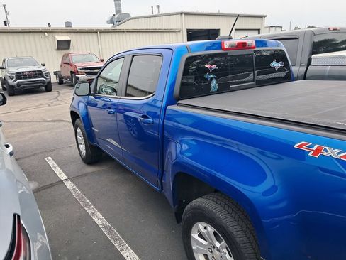 Used 2020 Chevrolet Colorado LT w/ LT Convenience Package AWD/4WD image 8