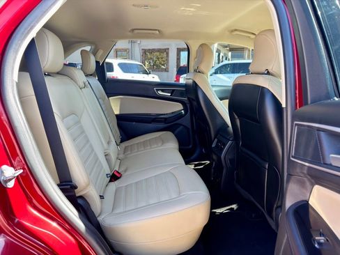 Used 2019 Ford Edge SEL w/ Equipment Group 201A image 12