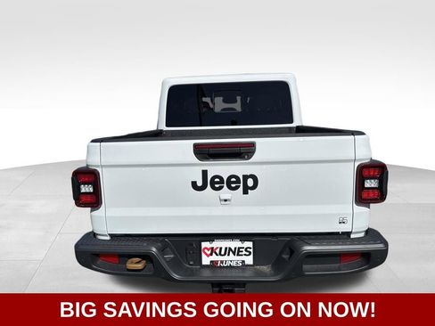 New 2026 Jeep Gladiator Sport AWD/4WD image 8