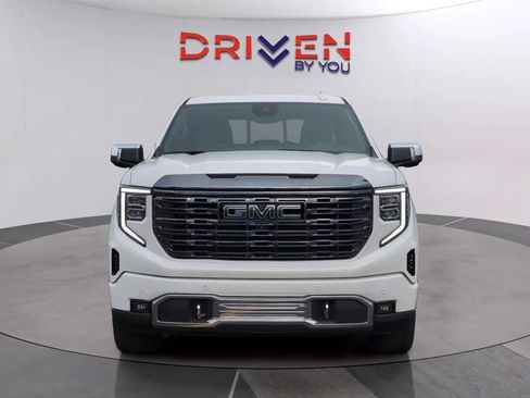 Used 2023 GMC Sierra 1500 Denali Ultimate image 9