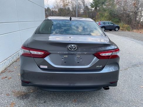 Used 2019 Toyota Camry XLE image 7