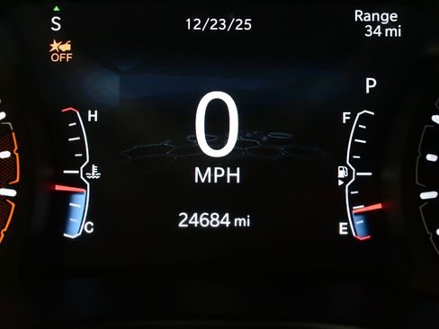 Used 2023 Jeep Compass Latitude image 24