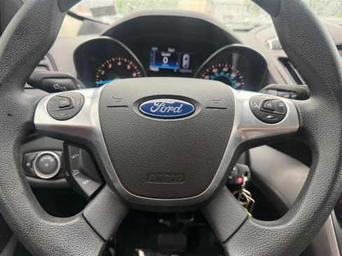 Used 2016 Ford Escape SE w/ Equipment Group 201A AWD/4WD image 8