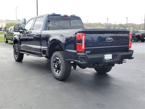 New 2025 Ford F350 XLT w/ Black Appearance Package image 4