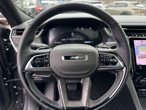 New 2025 Jeep Grand Cherokee L Overland w/ Advanced Protech Group III image 15