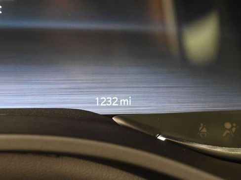 Used 2025 RAM 1500 Laramie w/ Night Edition image 16