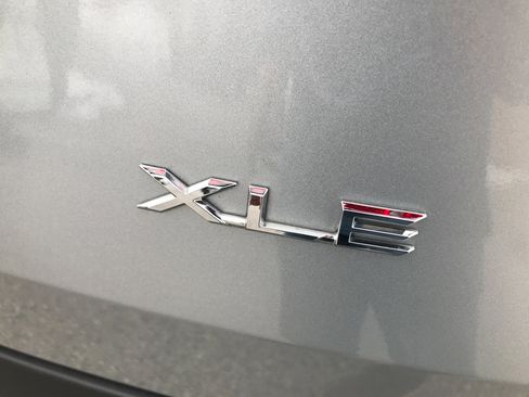 Certified 2024 Toyota Grand Highlander XLE image 9