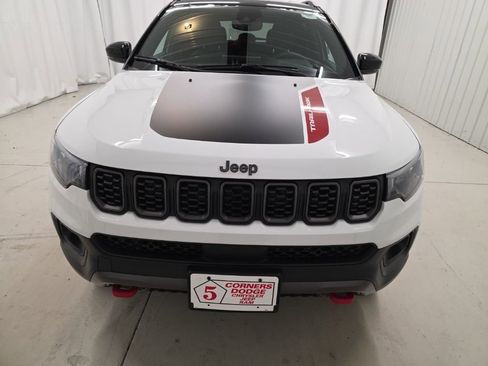New 2026 Jeep Compass Trailhawk AWD/4WD image 8