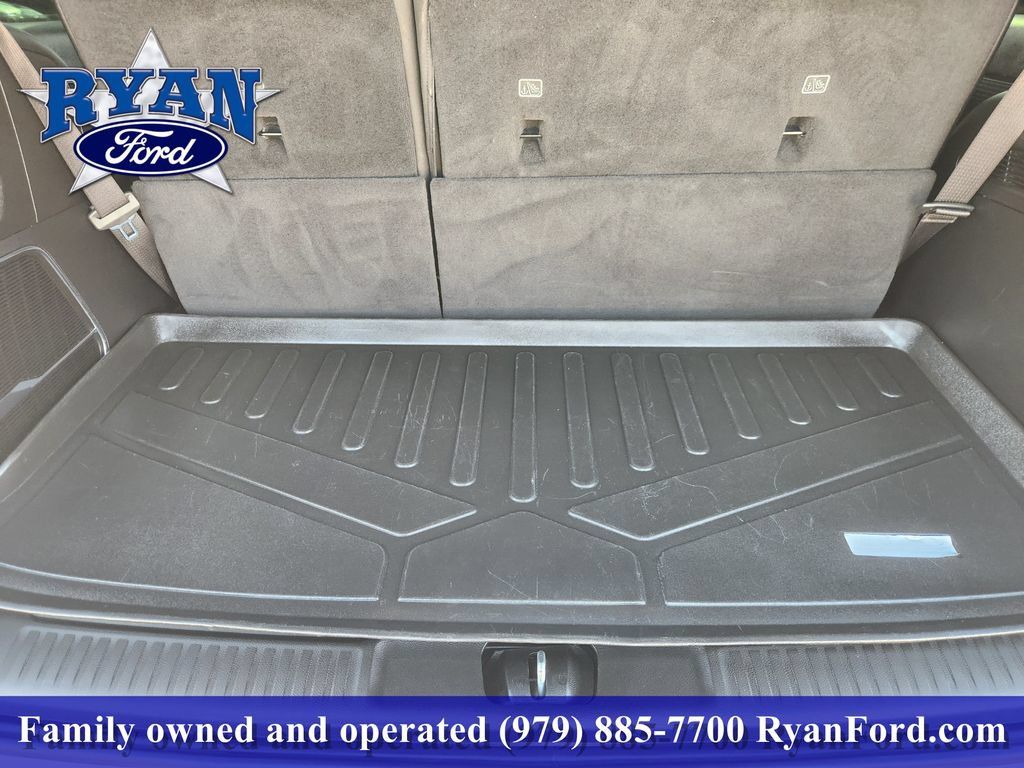 Used 2022 Jeep Wagoneer Series III w/ Flexible Seating Group RWD image 23