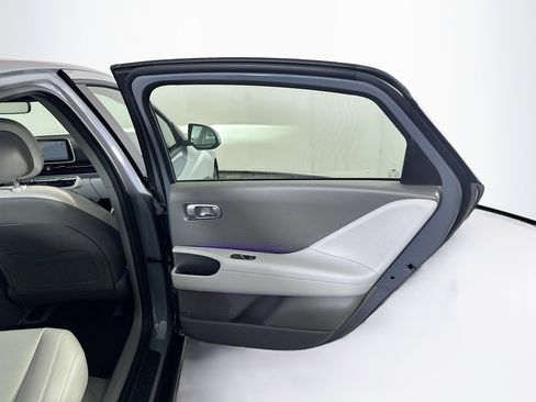 Used 2024 Hyundai Ioniq 6 SEL image 32