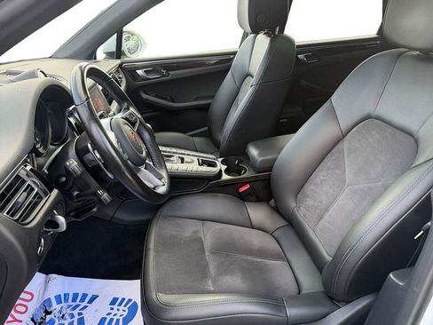 Used 2021 Porsche Macan image 9