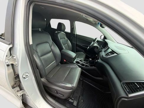 Used 2018 Hyundai Tucson SEL Plus FWD image 14