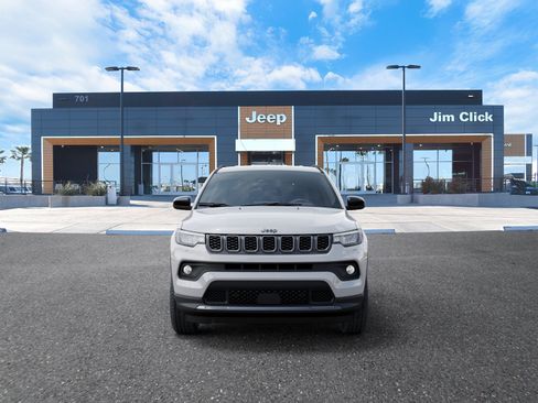 New 2026 Jeep Compass Latitude image 6