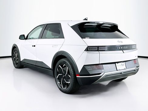 Used 2023 Hyundai Ioniq 5 SE image 5