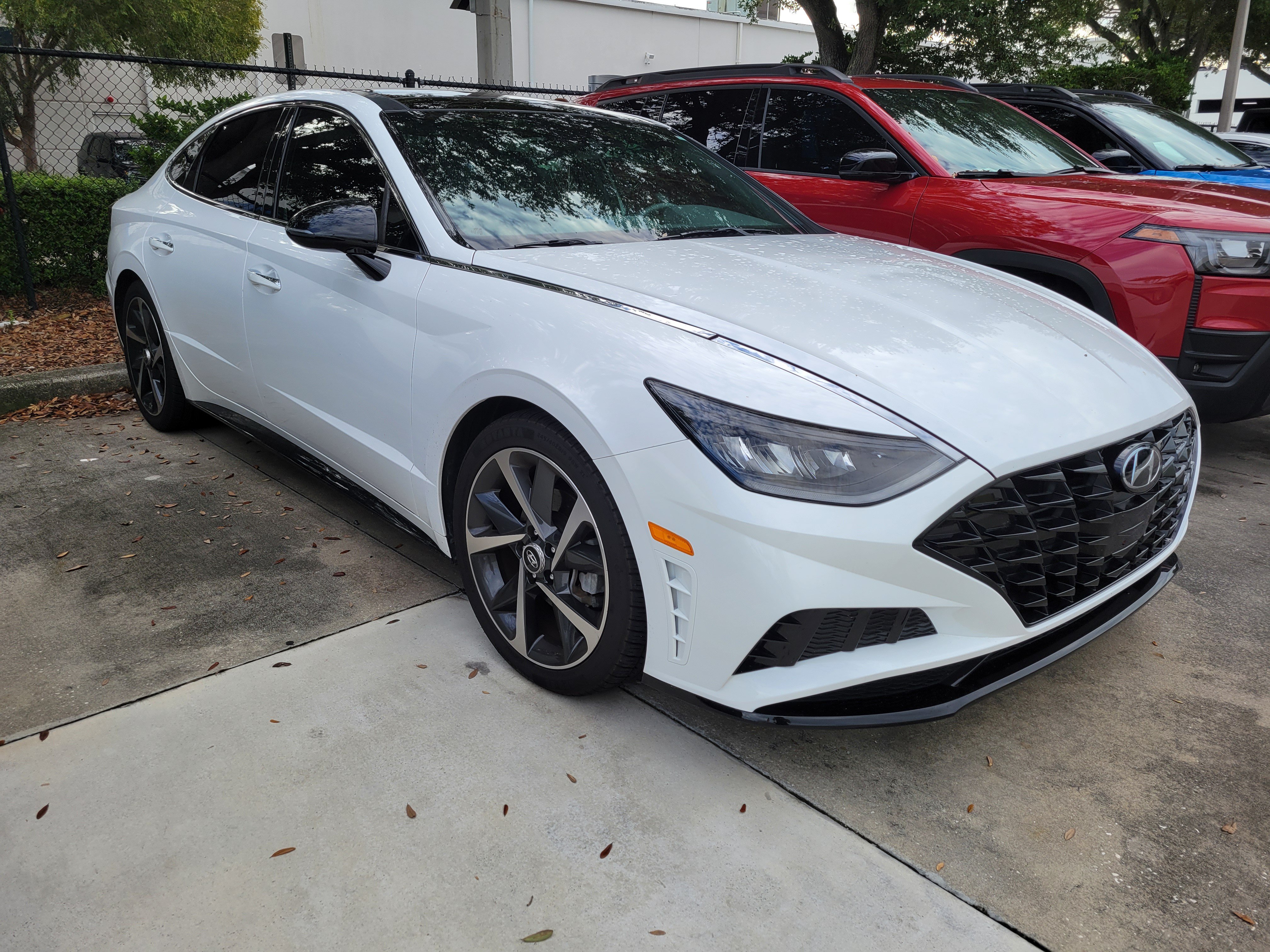 Used 2023 Hyundai Sonata SEL Plus w/ Preferred Accessory Package FWD image 4