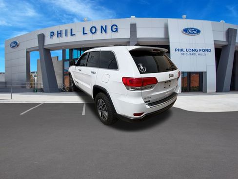 Used 2019 Jeep Grand Cherokee Limited AWD/4WD image 3
