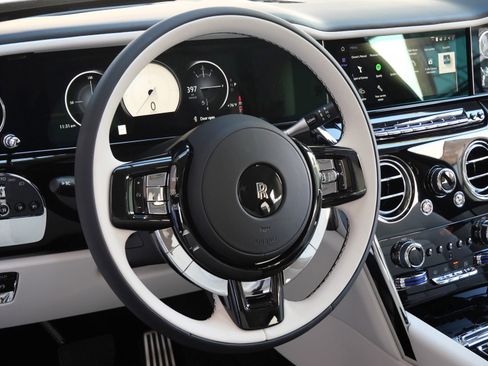 New 2026 Rolls-Royce Cullinan AWD/4WD image 17