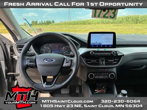 Used 2022 Ford Escape SEL AWD/4WD image 11
