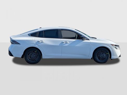New 2026 Nissan Sentra SV w/ SV Convenience Package FWD image 7
