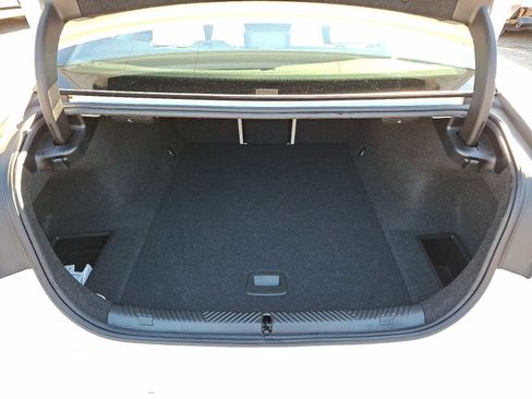 Used 2025 BMW i5 xDrive40 w/ Premium Package image 28